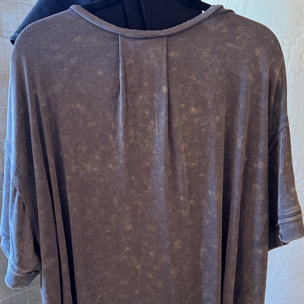 Time Flies Round Hem Top -
Gray - L Women's Casual Oversized Top - Picture 7 of 7